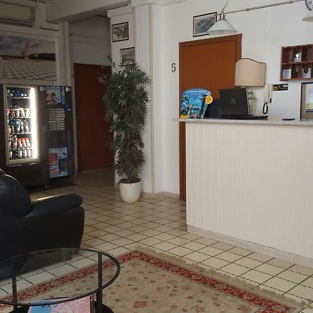 Albergo Pensione Ardenza Self Check-In Livorno Buitenkant foto