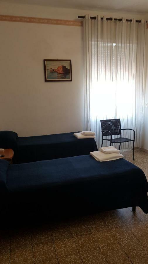 Albergo Pensione Ardenza Self Check-In Livorno Buitenkant foto